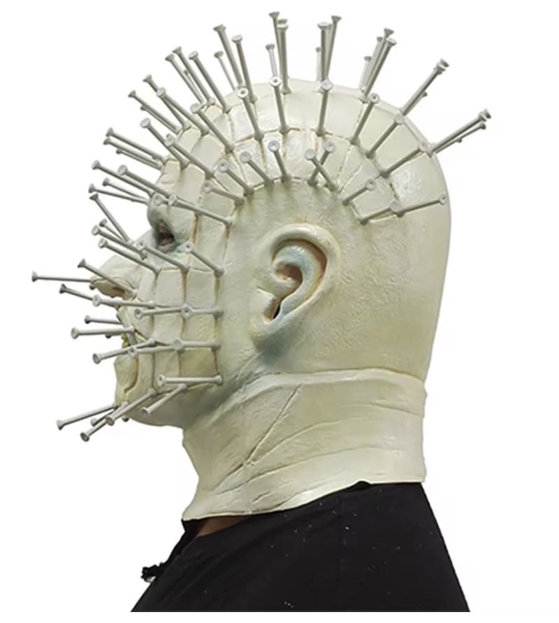 Pinhead maske hellraiser med søm hovedet i ansigtet