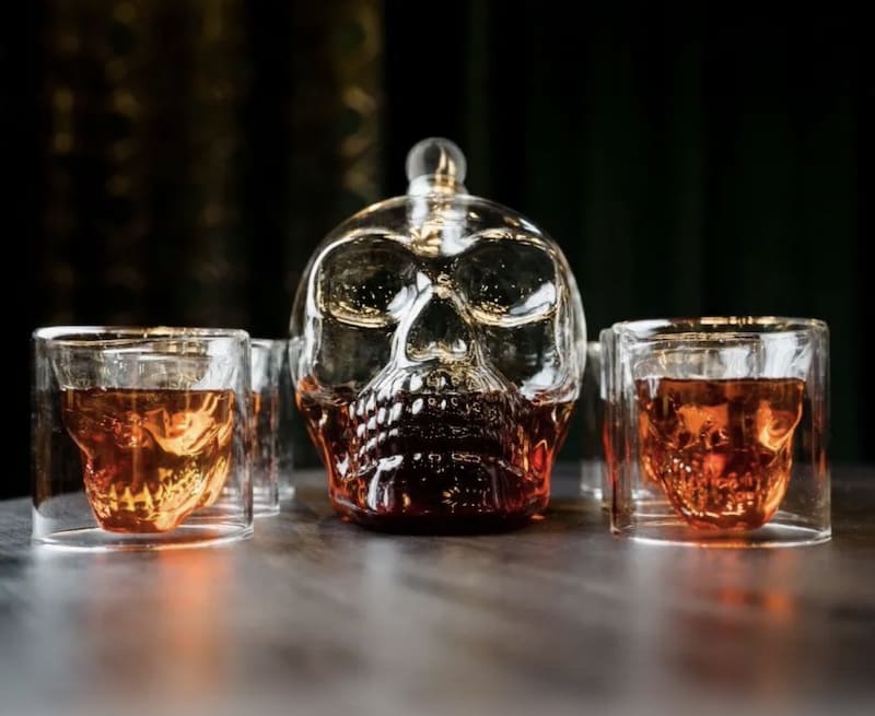 Skull Whisky karaffel med 3D-glas i form af et kranie